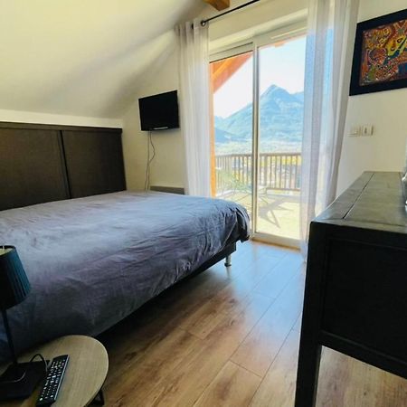 Large Chalet With Terrace And View In Briancon Apartment Ngoại thất bức ảnh