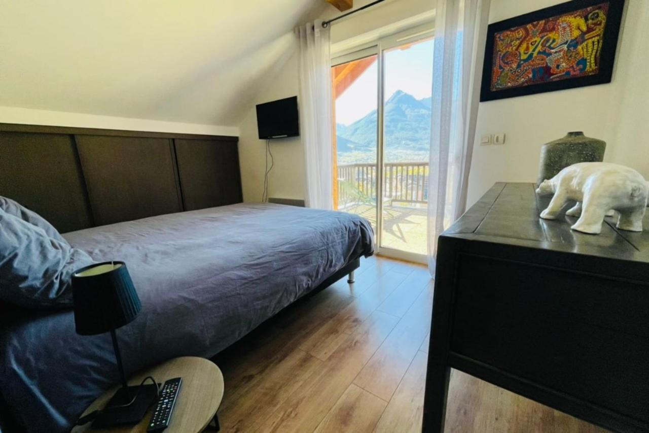 Large Chalet With Terrace And View In Briancon Apartment Ngoại thất bức ảnh