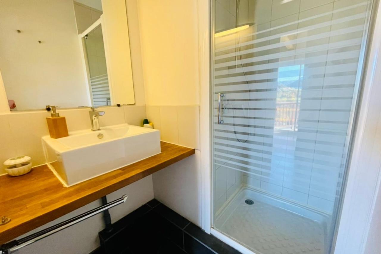 Large Chalet With Terrace And View In Briancon Apartment Ngoại thất bức ảnh
