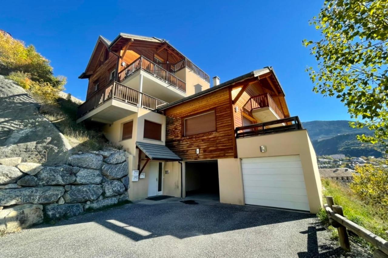 Large Chalet With Terrace And View In Briancon Apartment Ngoại thất bức ảnh