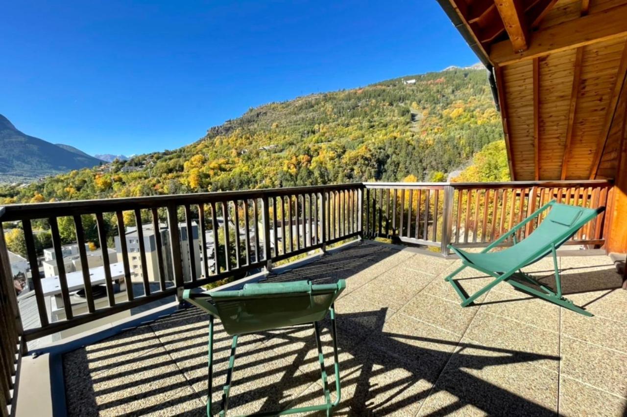 Large Chalet With Terrace And View In Briancon Apartment Ngoại thất bức ảnh